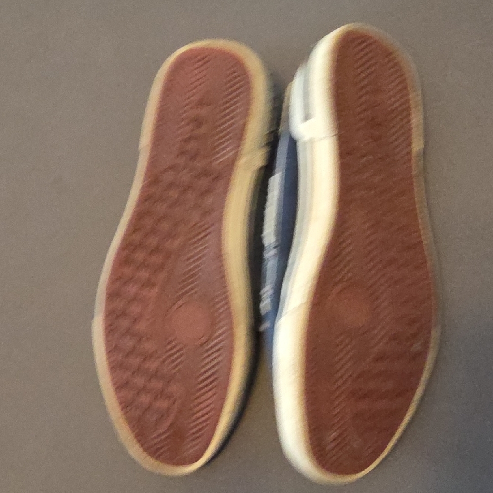 G.H. Bass & Co. Navy Canvas Boat Shoes with White Laces - Picture 5 of 5